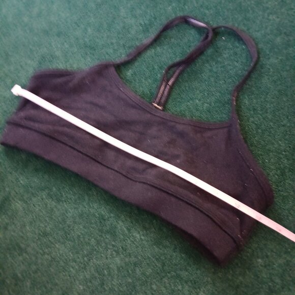 Lot of Workout Clothes - Picture 4 of 7